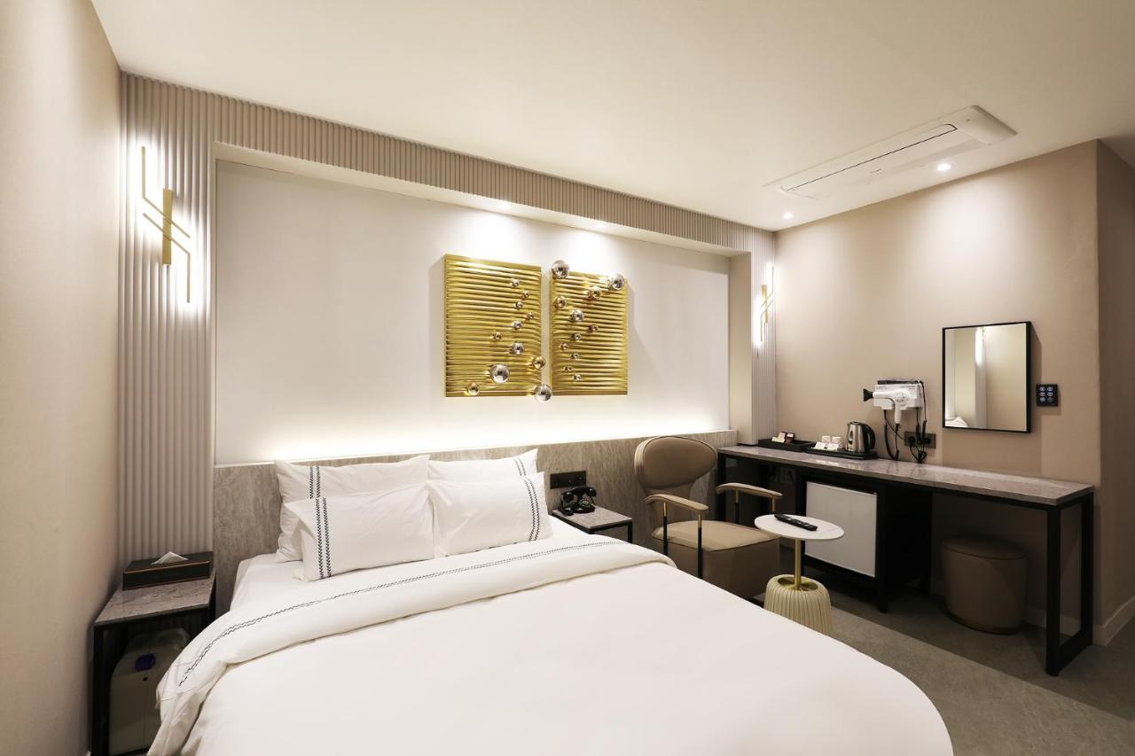 Mari Hotel Chungju Luaran gambar