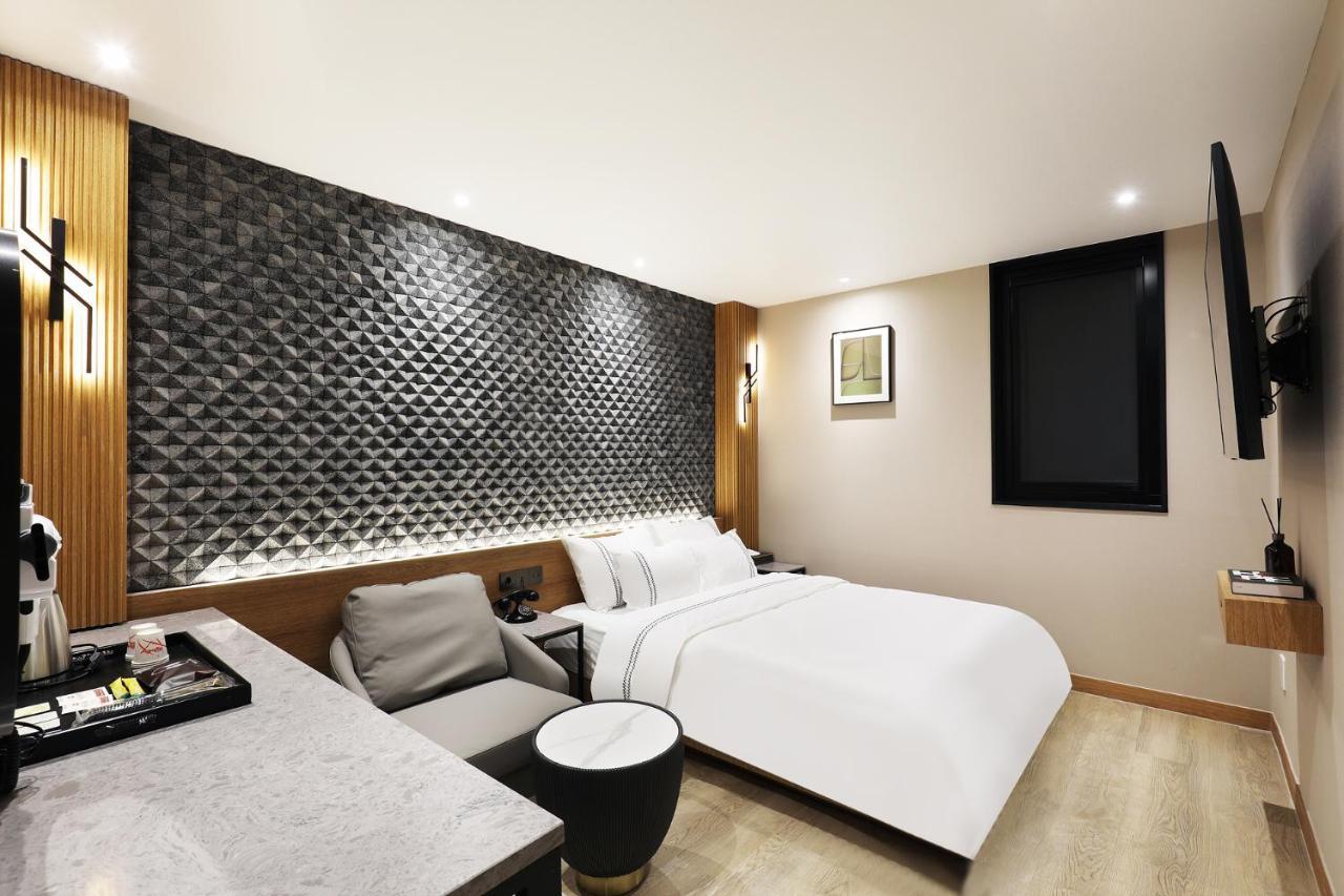 Mari Hotel Chungju Luaran gambar