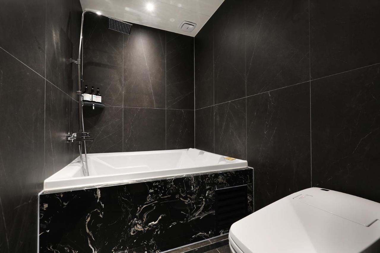 Mari Hotel Chungju Luaran gambar